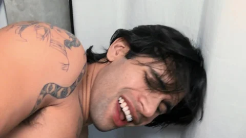 RealityDudes.com - Ty Mitchell getting a facial